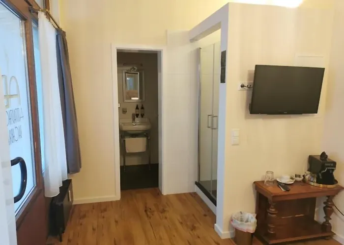 Altstadthotel Bachbraeu מלון