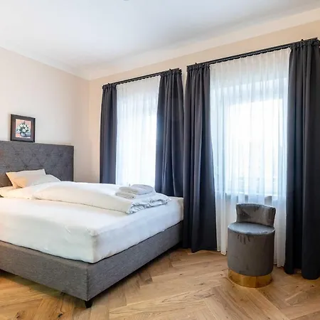 Altstadthotel Bachbraeu *