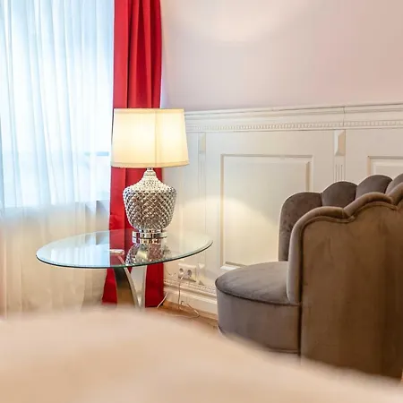 فندق Altstadthotel Bachbraeu فايلهايم إن أوبربايرن