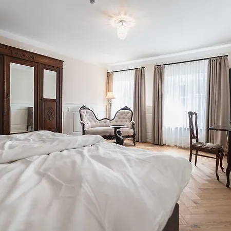 Hotel Altstadthotel Bachbraeu