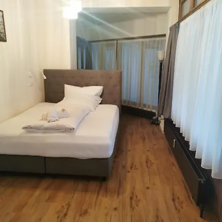 Altstadthotel Bachbraeu * فايلهايم إن أوبربايرن