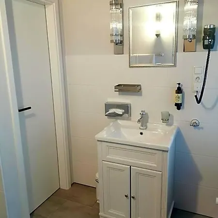 فندق Altstadthotel Bachbraeu فايلهايم إن أوبربايرن