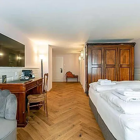 Altstadthotel Bachbraeu