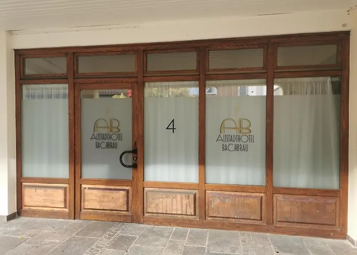 Altstadthotel Bachbraeu