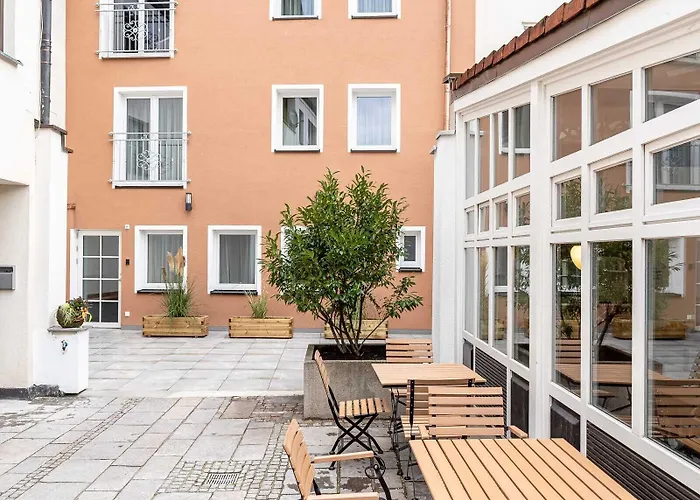 Otel Altstadthotel Bachbraeu *