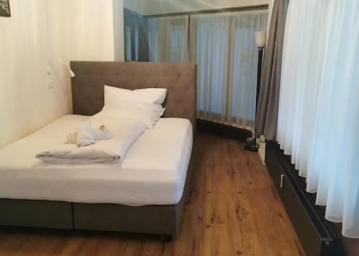 Altstadthotel Bachbraeu * Weilheim in Oberbayern